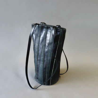 Dark green/black leather bag